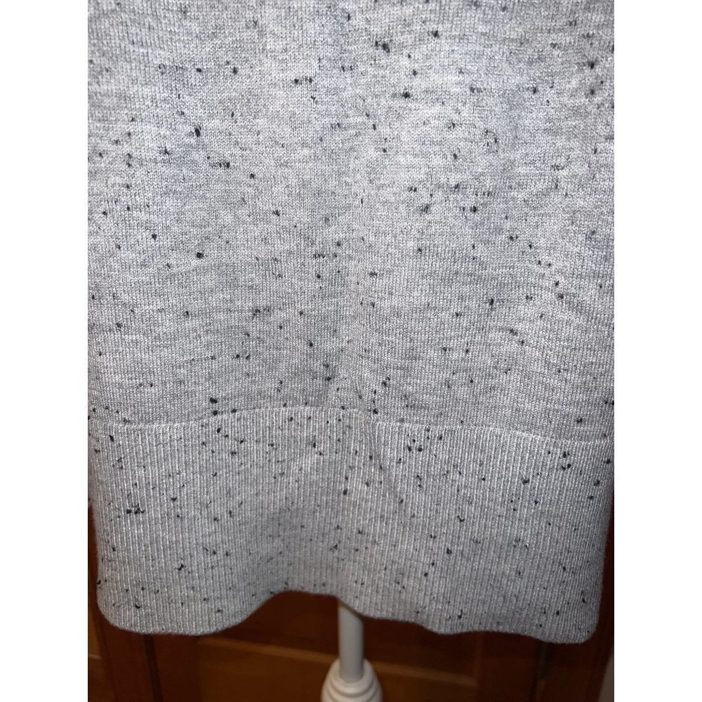 Loft Grey Speckled V Neck Tunic — Medium - Picture 10 of 13
